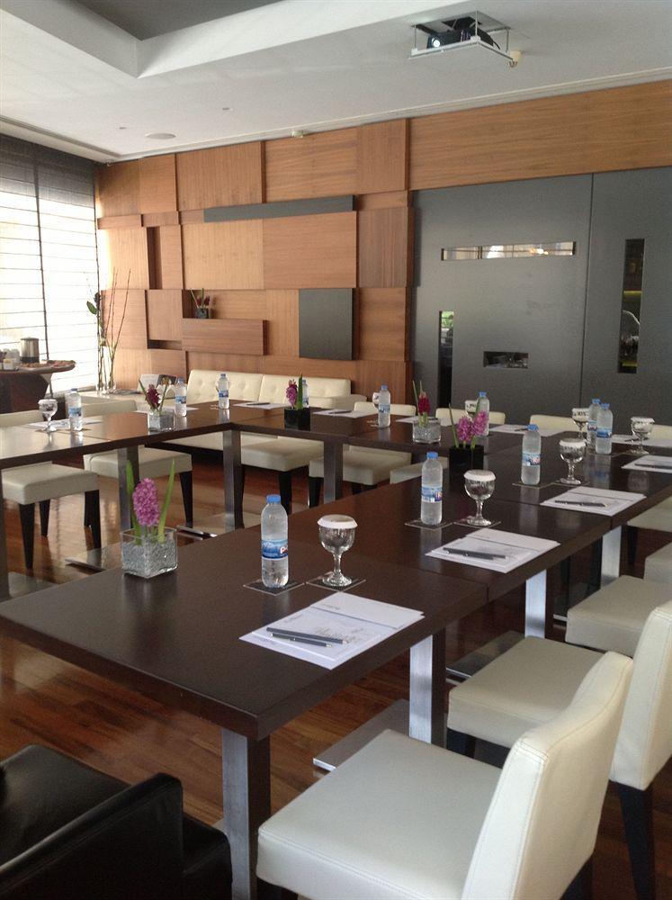 Parktower Suites Бейрут Екстериор снимка