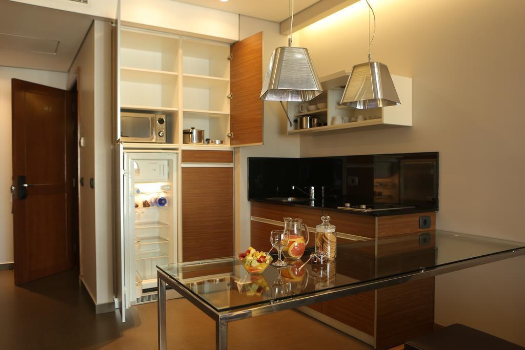 Parktower Suites Бейрут Екстериор снимка